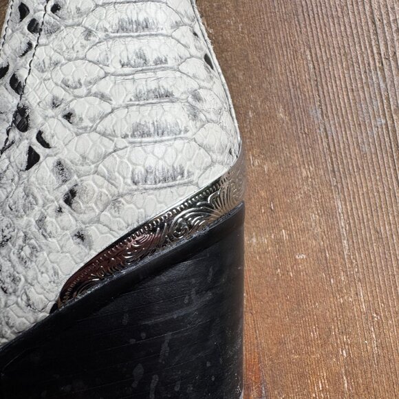 EUC Jeffrey Campbell Cromwell Cutout Booties Black and White Snake Women's 9.5 - Picture 8 of 15